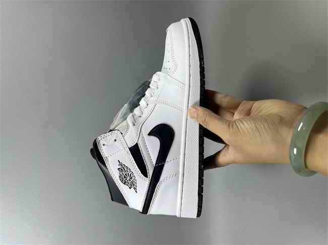 Men's Running Weapon Air Jordan 1 White Shoes 0707